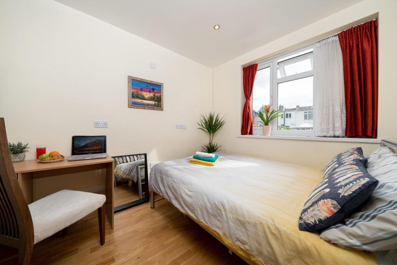 F5 Private Double Room Лондон Экстерьер фото